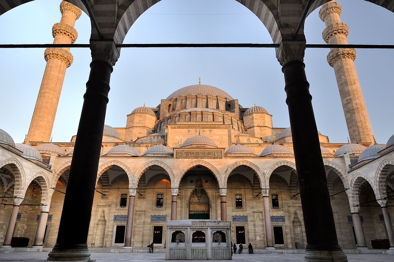 reportage - glam - street photography