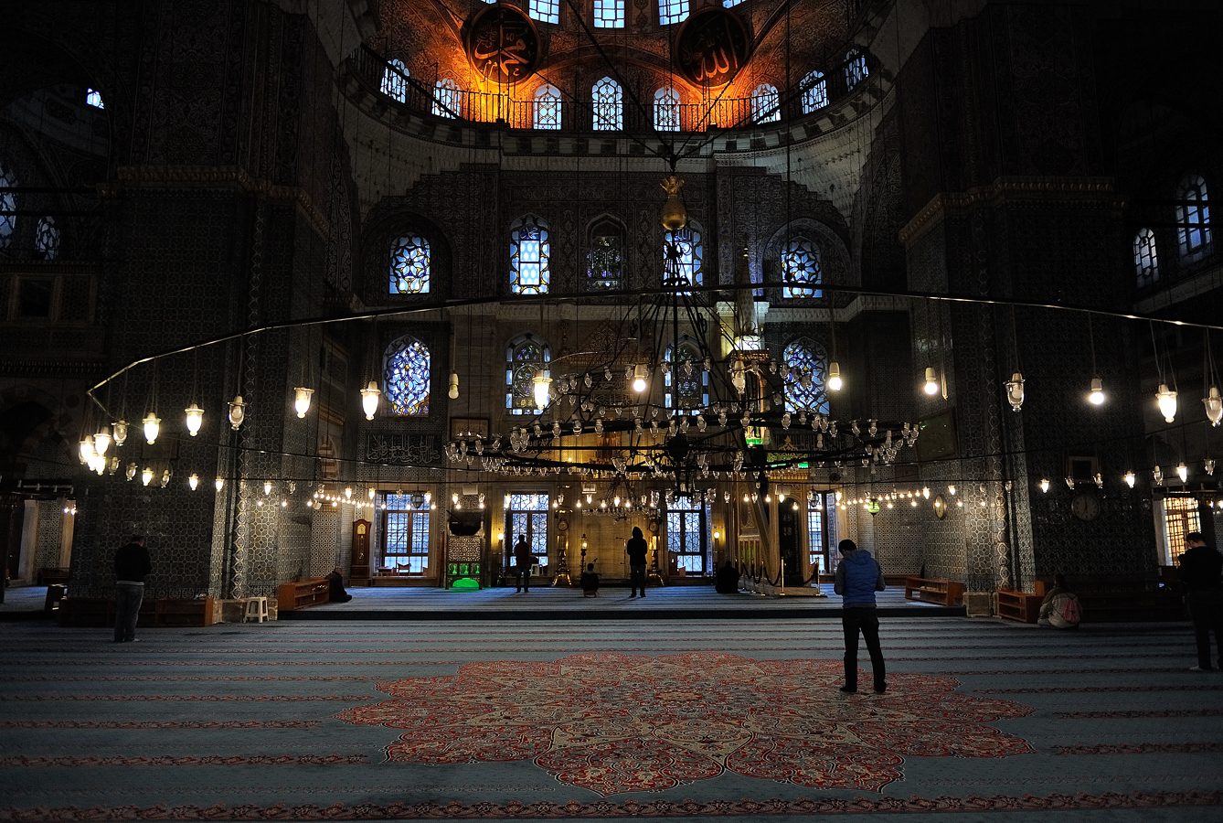 reportage - glam - street photography