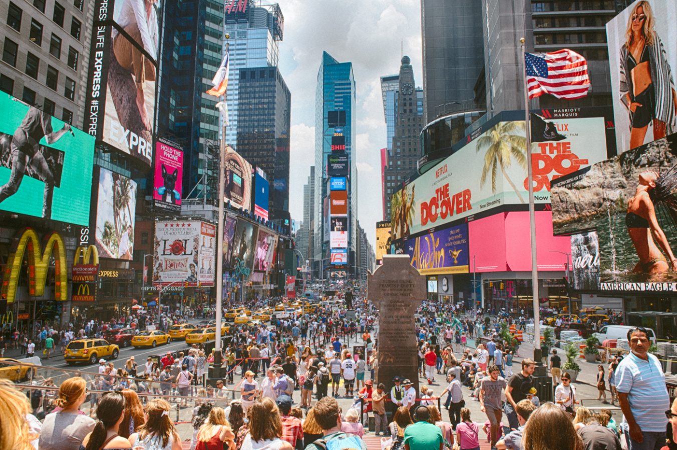 reportage - glam - street photography