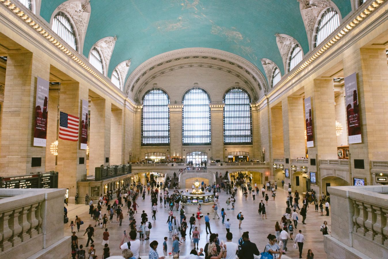 reportage - glam - street photography