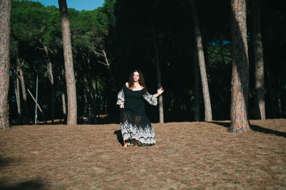 Alice, portrait of a dancer in sicily