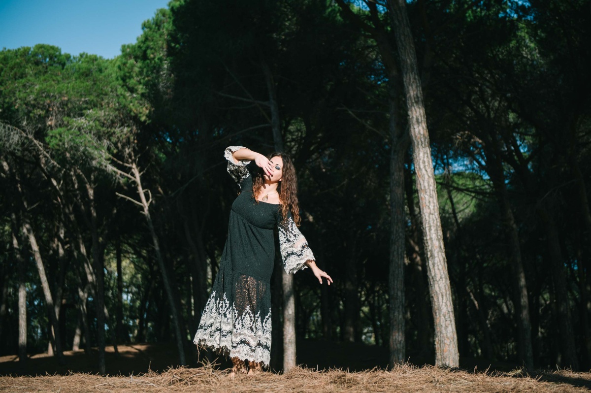 Alice, portrait of a dancer in sicily