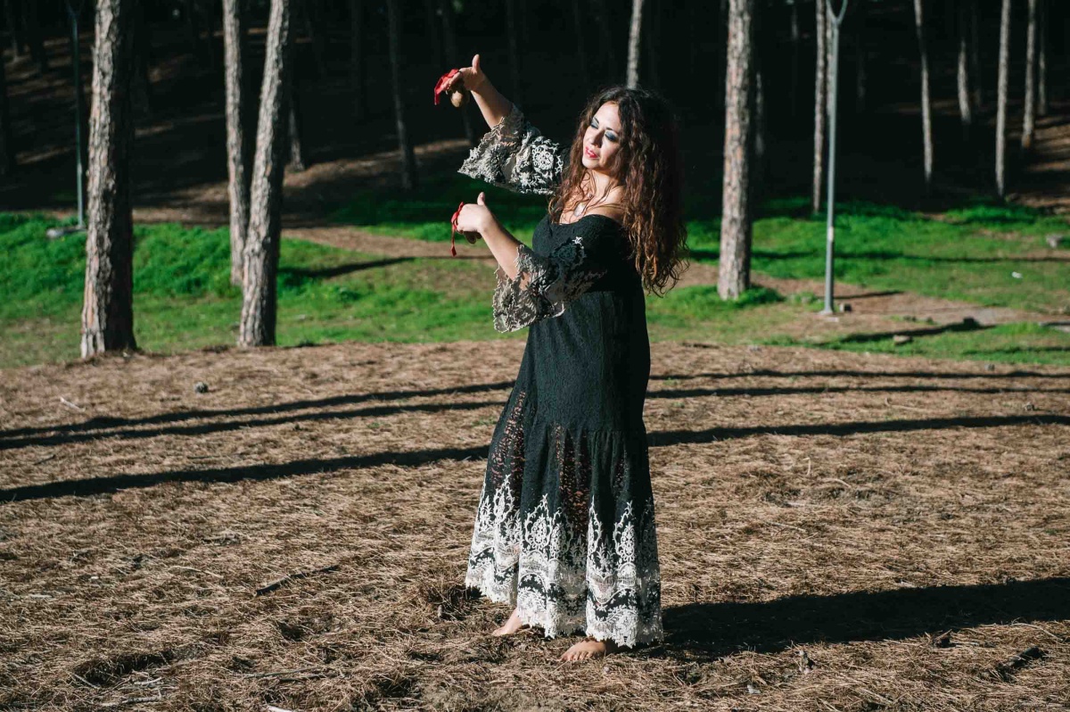 Alice, portrait of a dancer in sicily